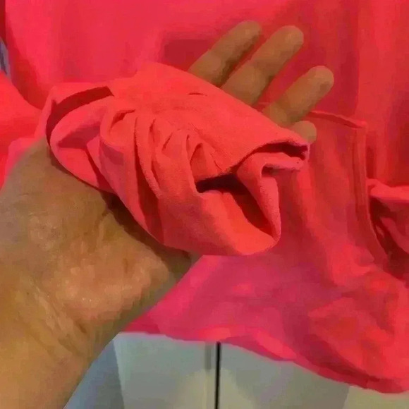 Nike Dri fit Long Sleeve with  Hood - Picture 10 of 11